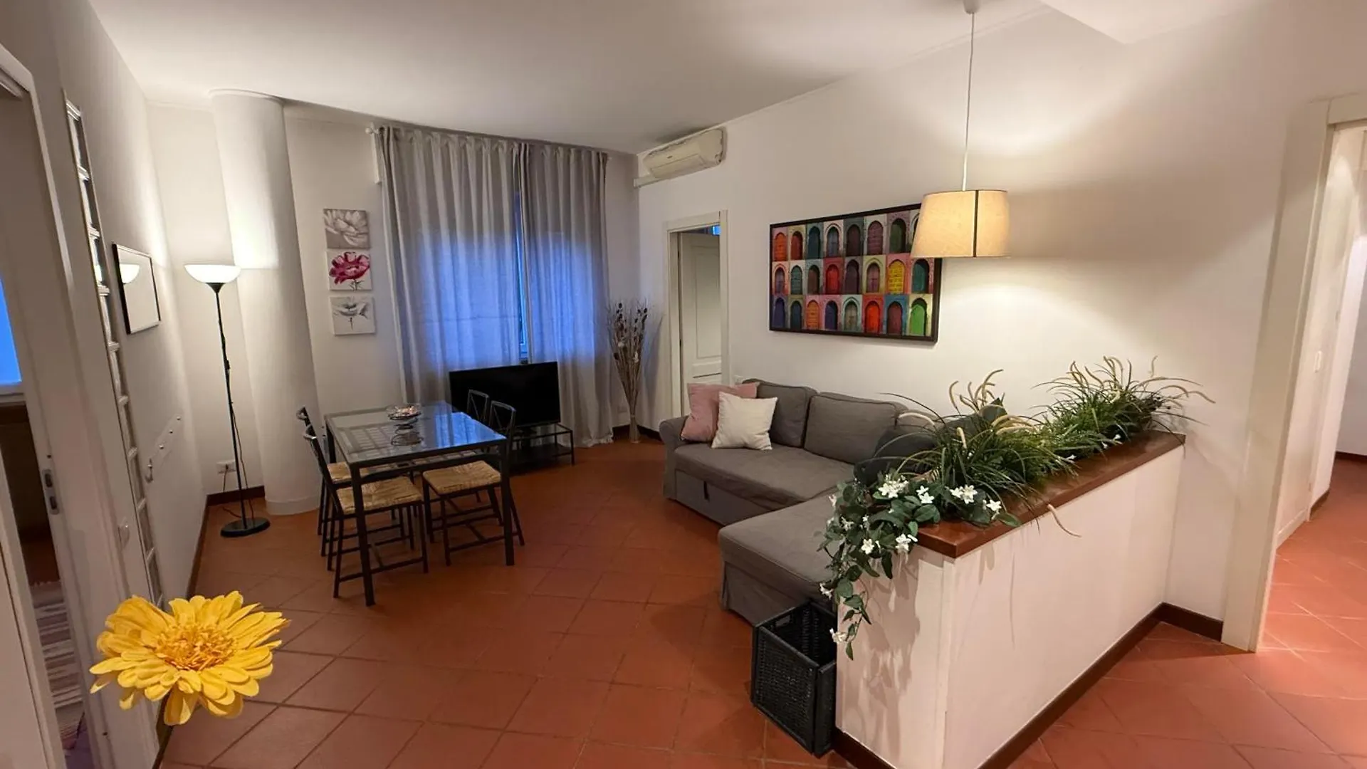 Appartamento Angera Milánó